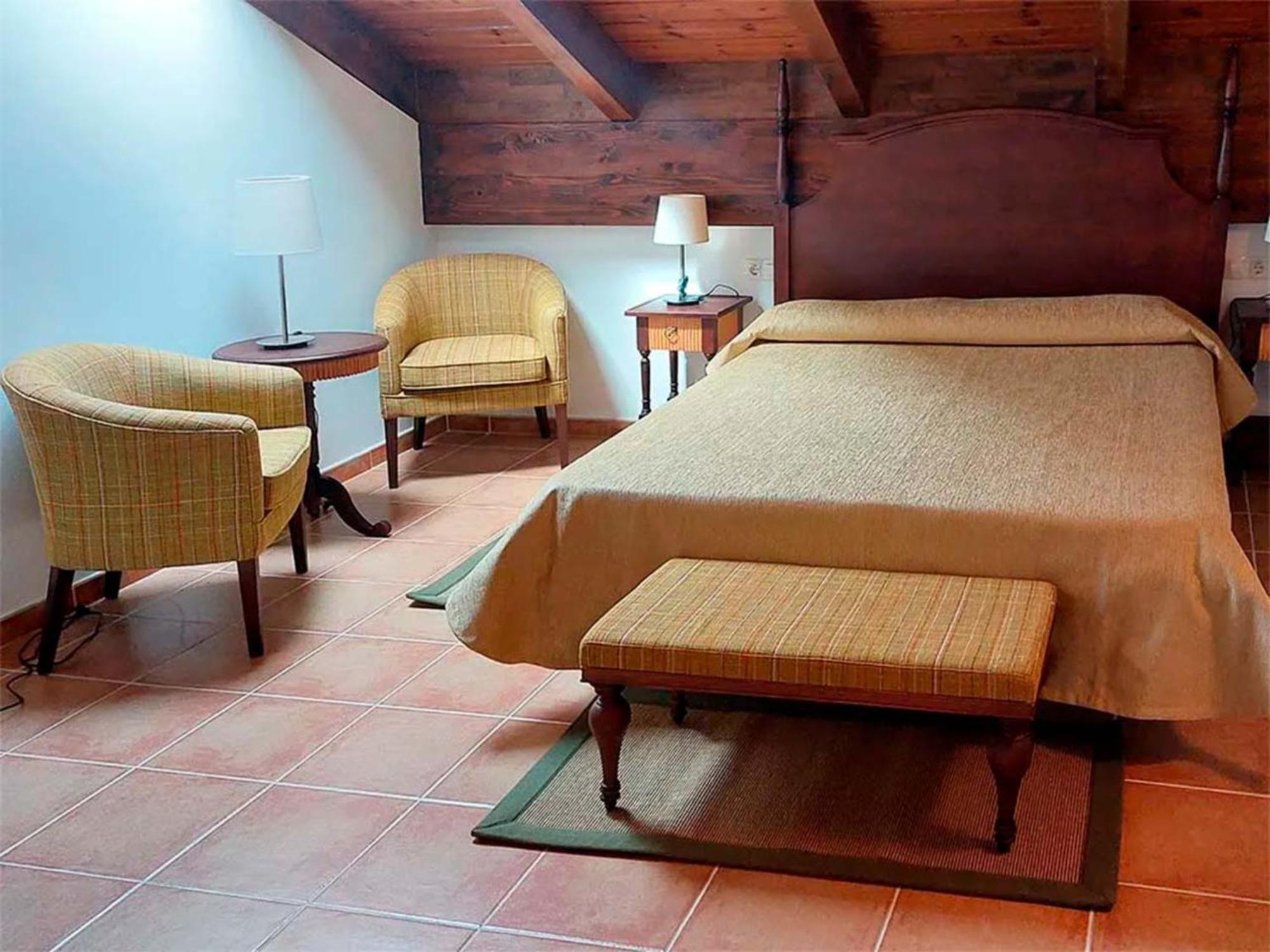 Apartamentos Jaca Badaguas 3000 Buitenkant foto